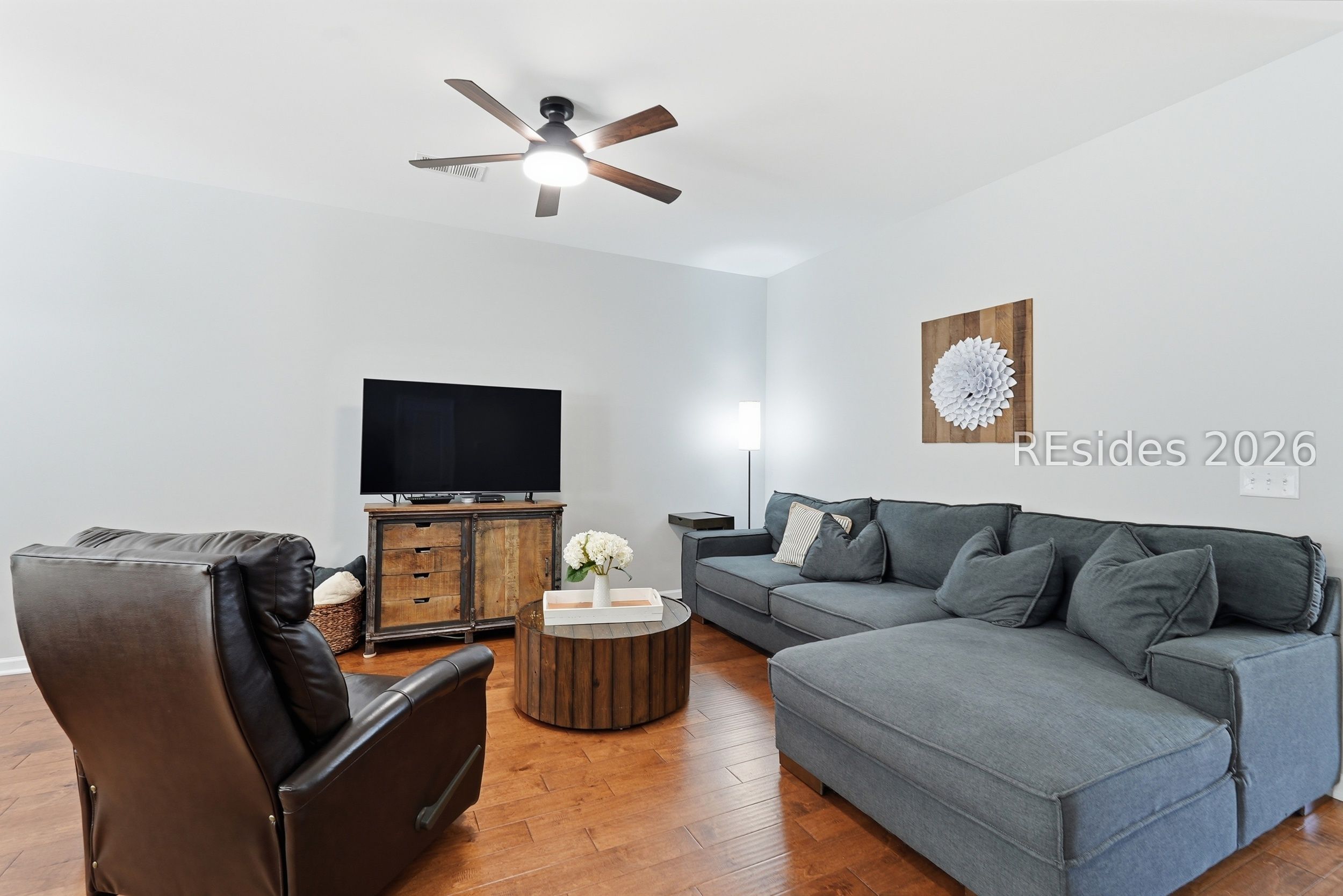 104 Brickway Street Bluffton, SC 29910 - Photo 9 of 35 Recessed lighting