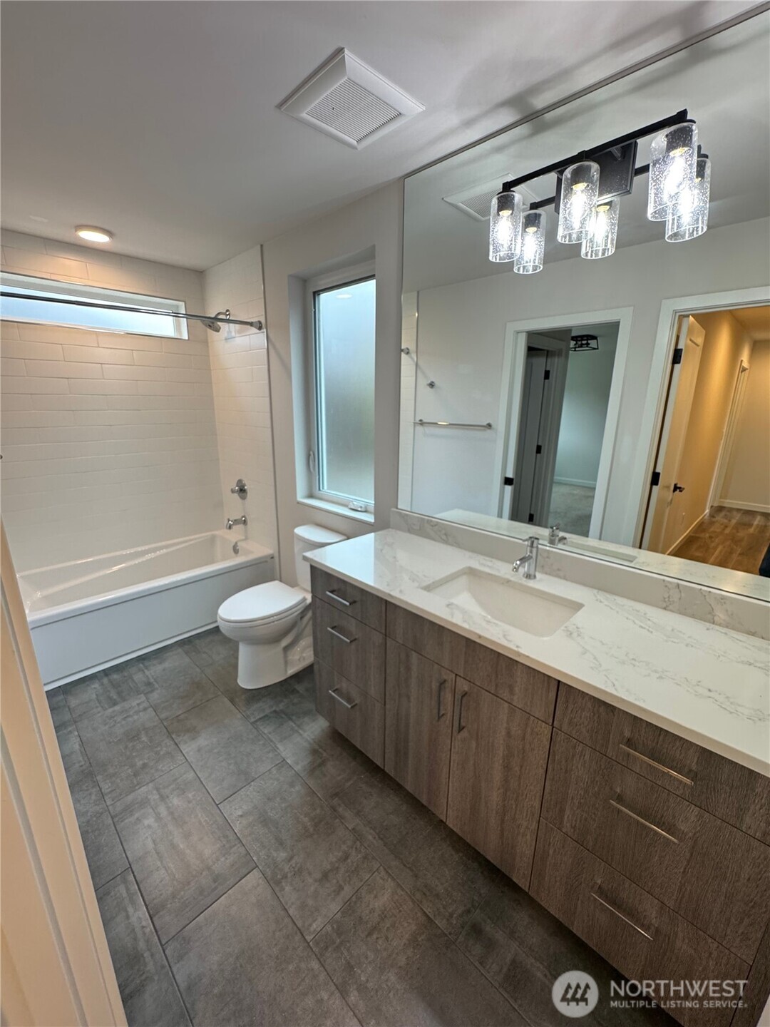 919 North 103rd Street, Unit B Seattle, WA 98133 - Photo 11 of 22