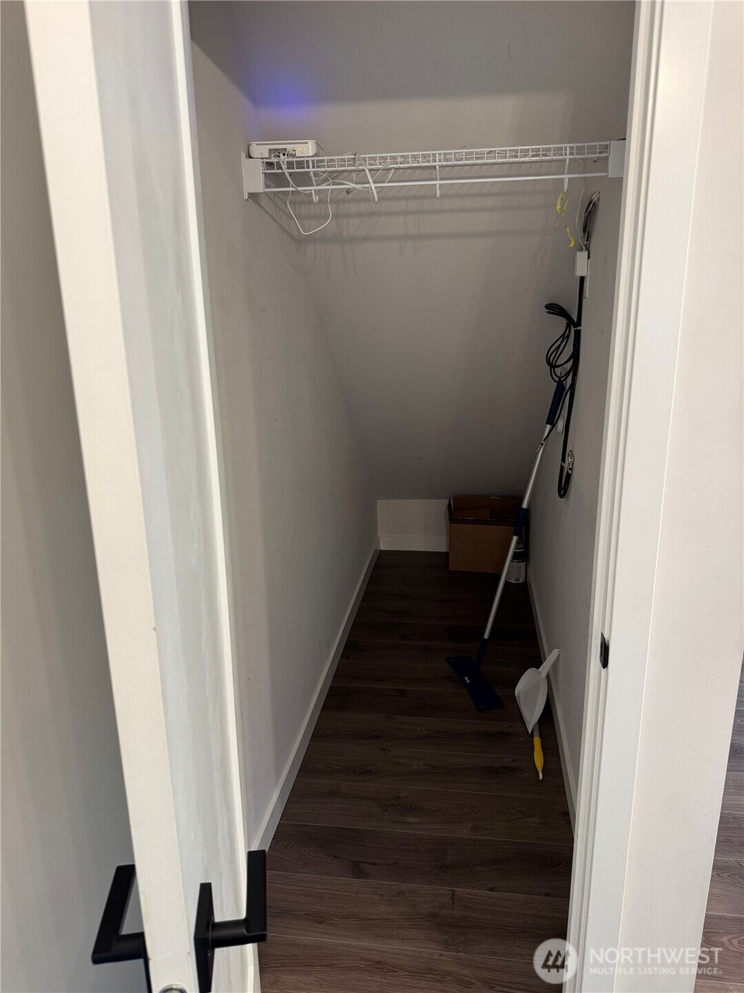 919 North 103rd Street, Unit B Seattle, WA 98133 - Photo 15 of 22