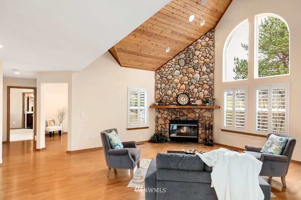 1050 Fort Casey Road Coupeville, WA 98239 - Photo 15 of 40 Gallery Image 15