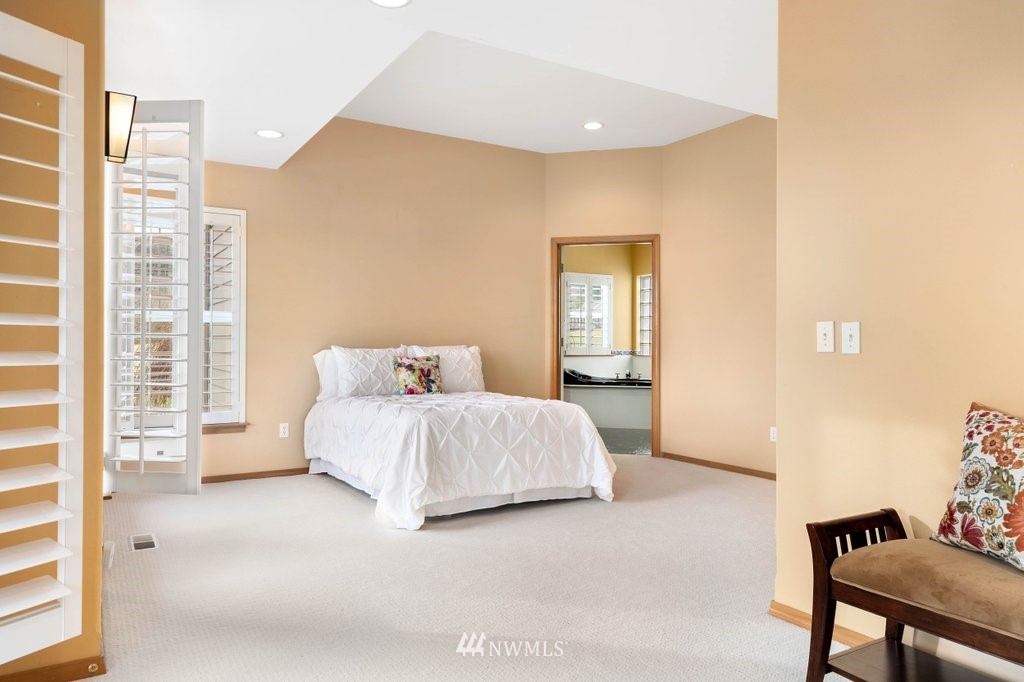 1050 Fort Casey Road Coupeville, WA 98239 - Photo 21 of 40 Gallery Image 21