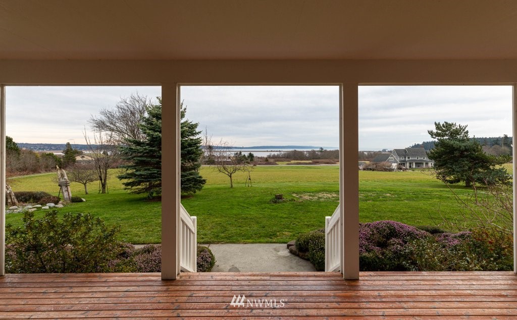 1050 Fort Casey Road Coupeville, WA 98239 - Photo 4 of 40 Gallery Image 4