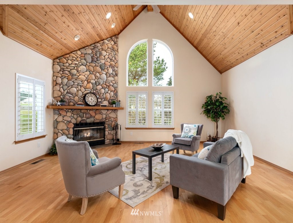 1050 Fort Casey Road Coupeville, WA 98239 - Photo 6 of 40 Gallery Image 6