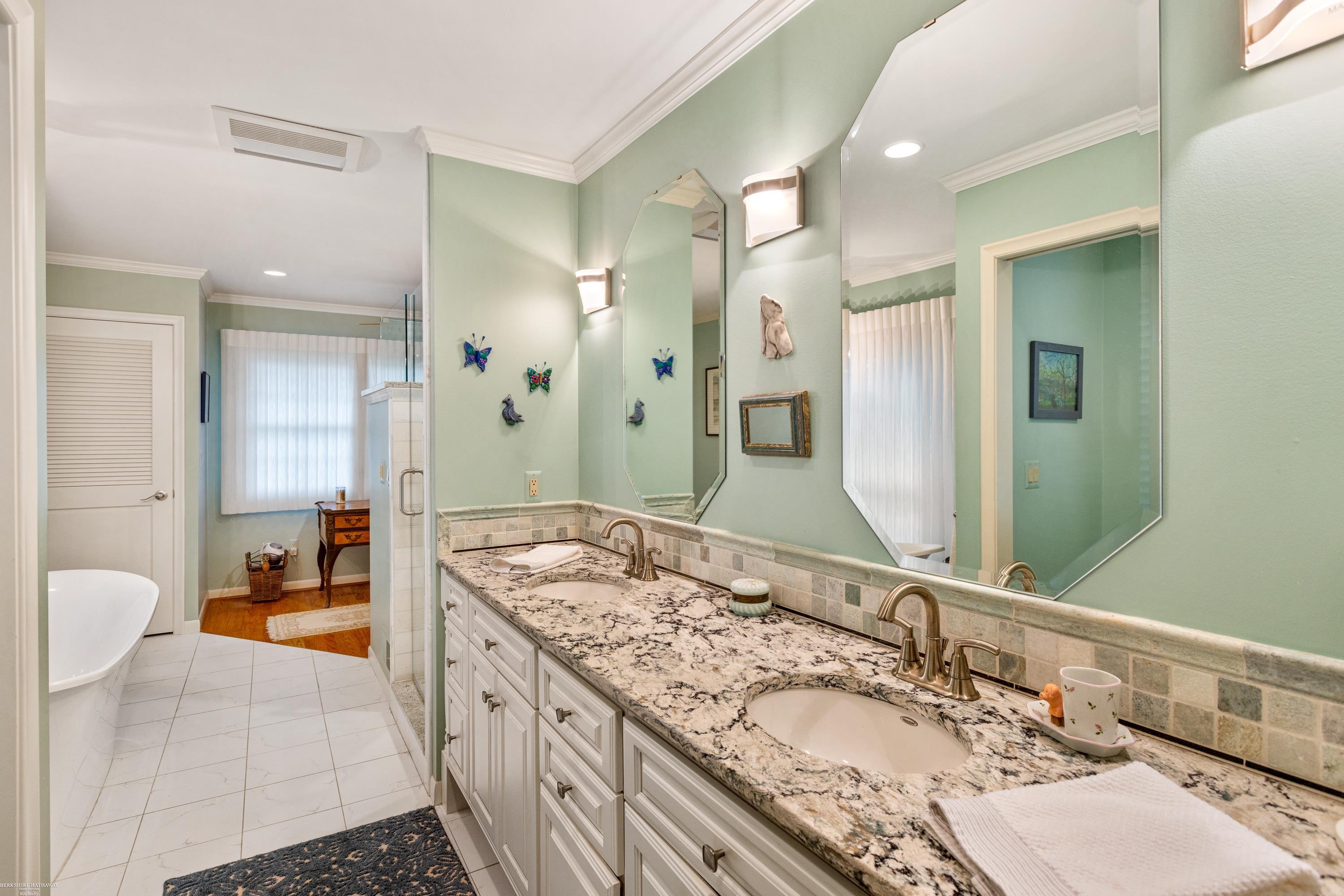 92 Deeplands Road Grosse Pointe, MI 48236 - Photo 48 of 75 50121634-47.JPG