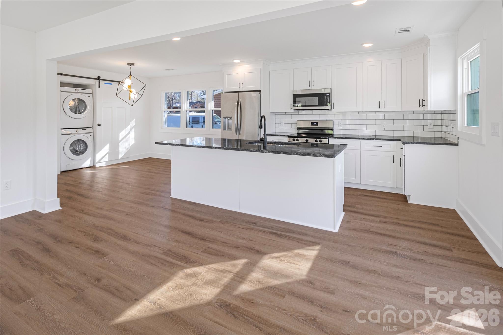 4629 Hidden Valley Road Charlotte, NC 28213 - Photo 3 of 16