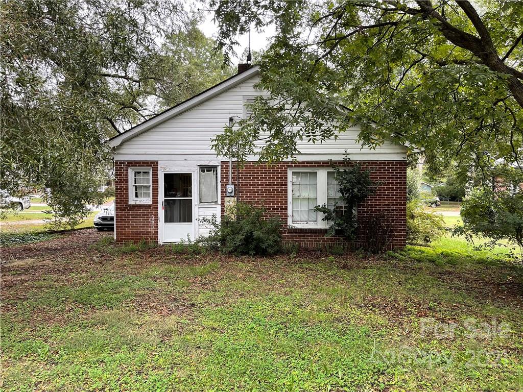 830 South Ridge Avenue Kannapolis, NC 28083 - Photo 4 of 13 Gallery Image 4