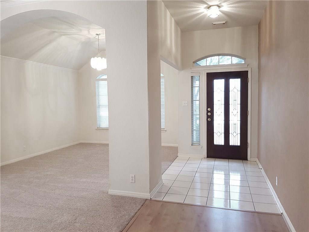 11104 Savin Hill Lane Austin, TX 78739 - Photo 11 of 20