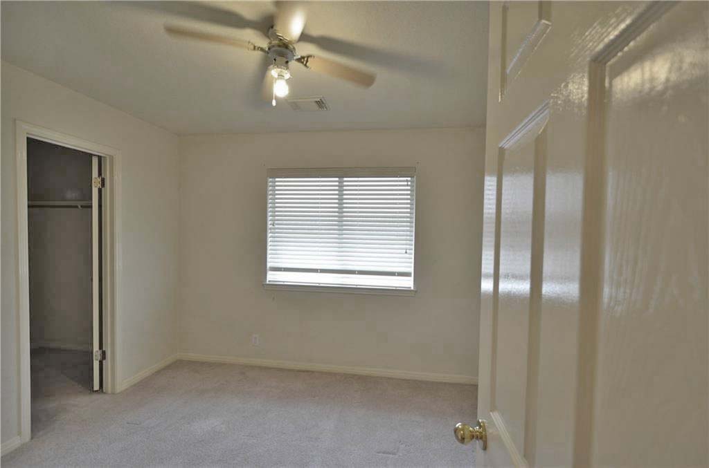 11104 Savin Hill Lane Austin, TX 78739 - Photo 14 of 20