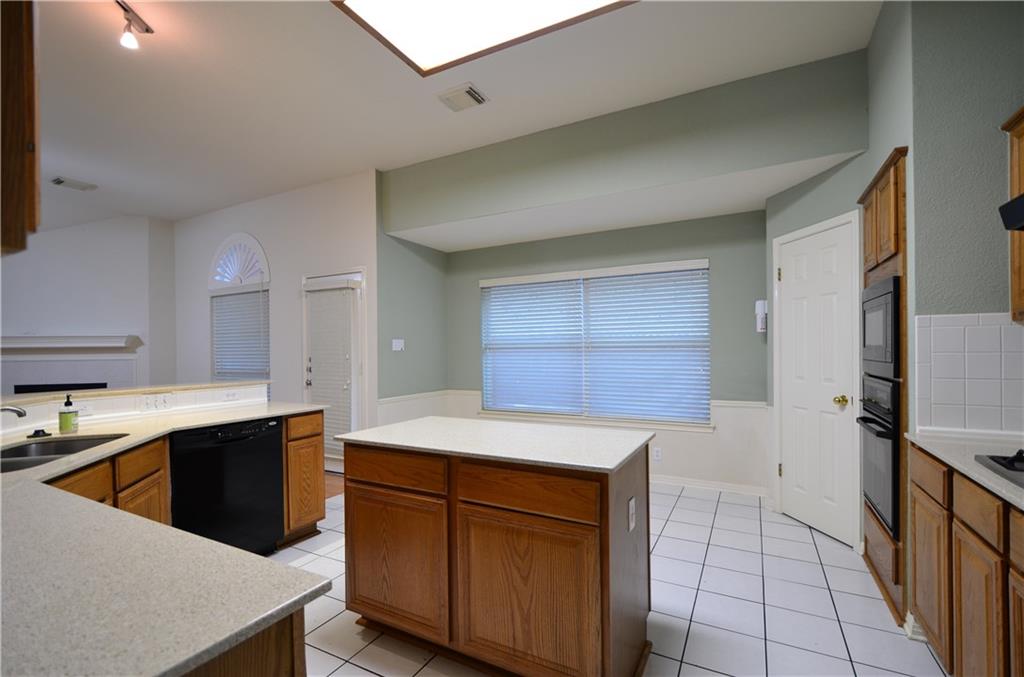 11104 Savin Hill Lane Austin, TX 78739 - Photo 16 of 20