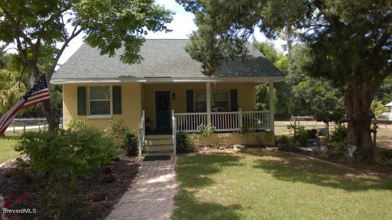 4013 Mullens Road Mims, FL 32754 - Photo 2 of 20 WP_20140510_016