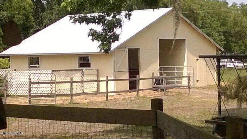 4013 Mullens Road Mims, FL 32754 - Photo 16 of 20 WP_20140510_017