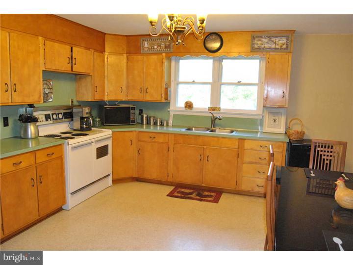 5957 Stovers Mill Road Doylestown, PA 18902 - Photo 4 of 23 Gallery Image 4