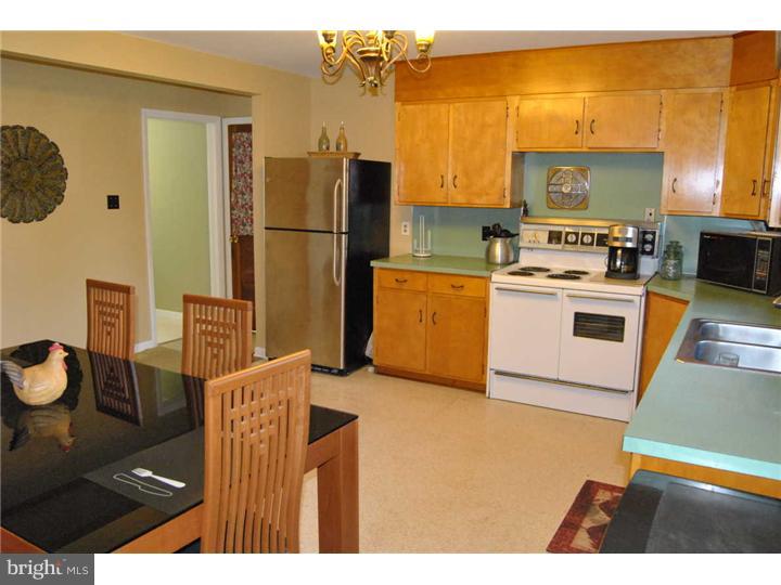 5957 Stovers Mill Road Doylestown, PA 18902 - Photo 5 of 23 Gallery Image 5