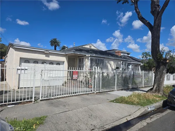$489,000 | 1117 North Santa Fe Avenue, Compton, CA 90221