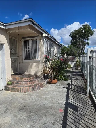 $489,000 | 1117 North Santa Fe Avenue, Compton, CA 90221