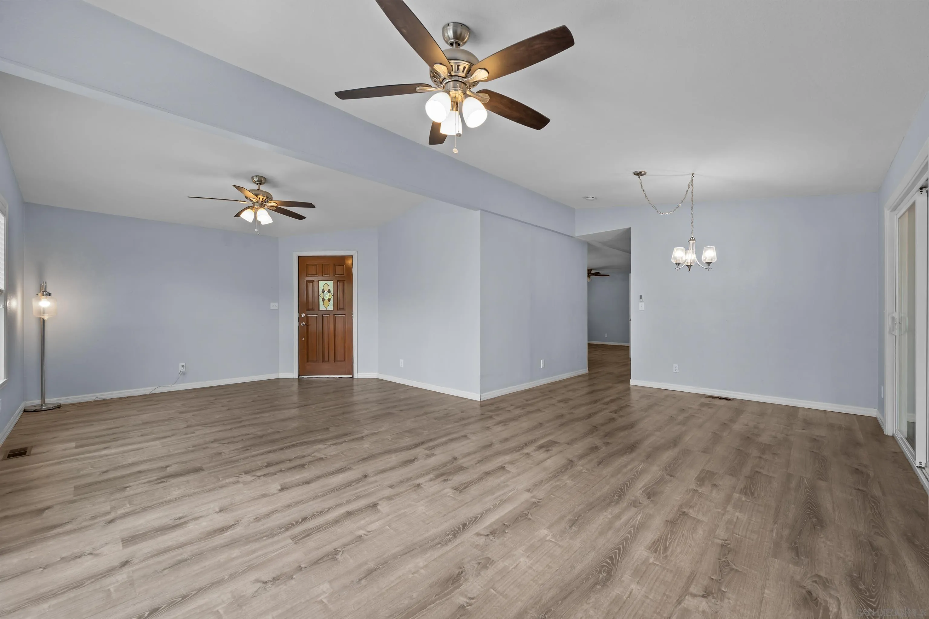 18218 Paradise Mountain Road, Unit 199 Valley Center, CA 92082 - Photo 9 of 41 Living Room