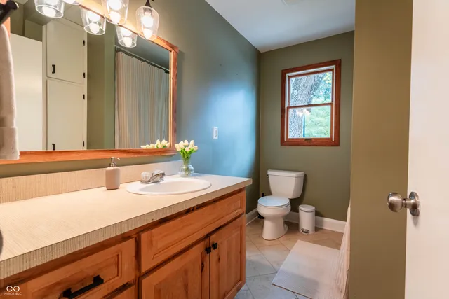 $499,999 | 6415-6419 North Michigan Road, Indianapolis, IN 46268