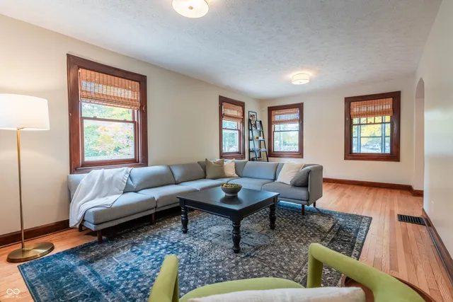 $549,000 | 6415 North Michigan Road, Indianapolis, IN 46268