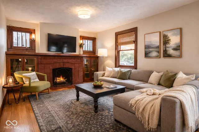 $499,999 | 6415-6419 North Michigan Road, Indianapolis, IN 46268