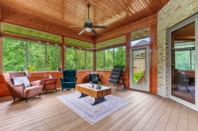 $769,900 | 515 Stone Ridge Lane, Cherry Valley, IL 61016