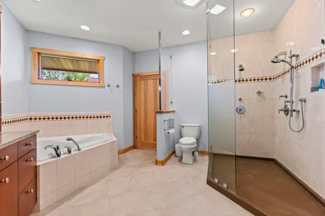 $769,900 | 515 Stone Ridge Lane, Cherry Valley, IL 61016