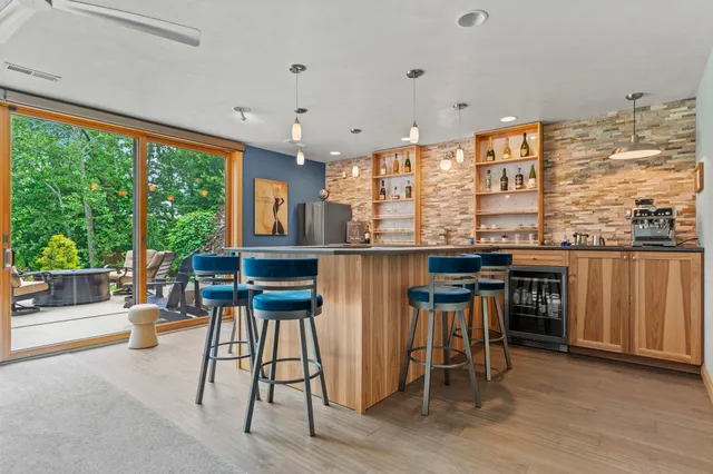 $769,900 | 515 Stone Ridge Lane, Cherry Valley, IL 61016