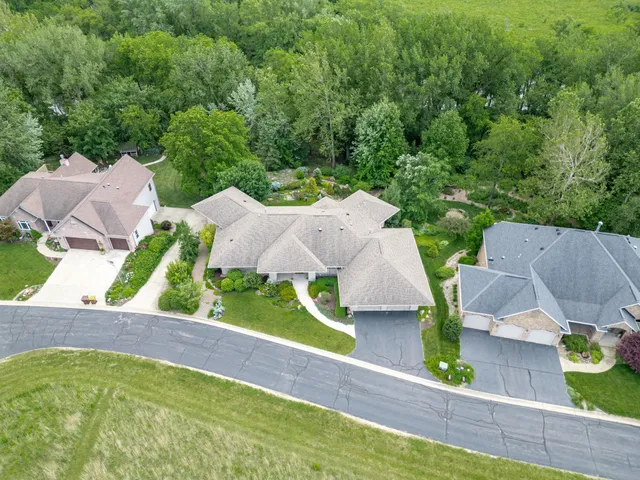 $769,900 | 515 Stone Ridge Lane, Cherry Valley, IL 61016