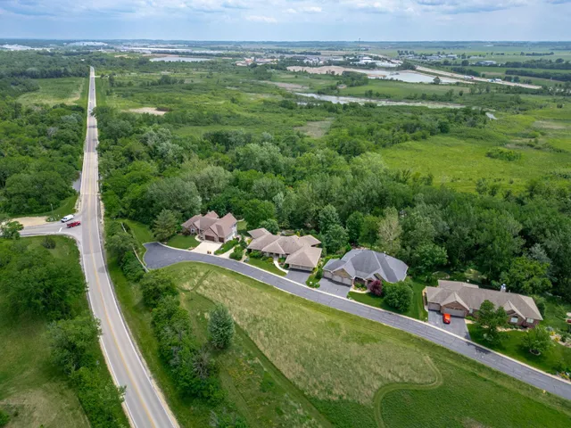 $769,900 | 515 Stone Ridge Lane, Cherry Valley, IL 61016