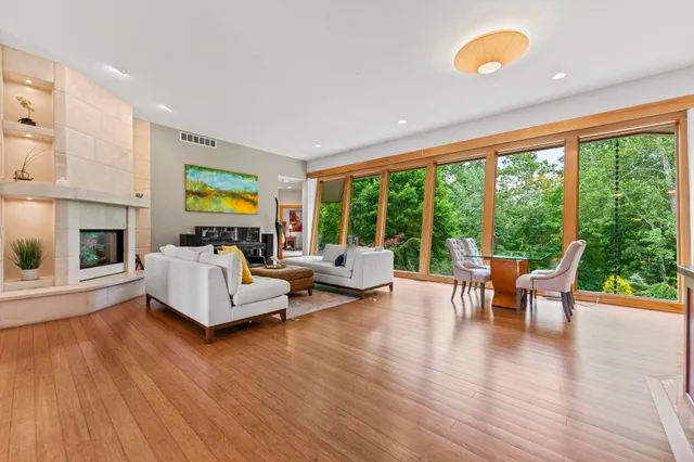 $769,900 | 515 Stone Ridge Lane, Cherry Valley, IL 61016