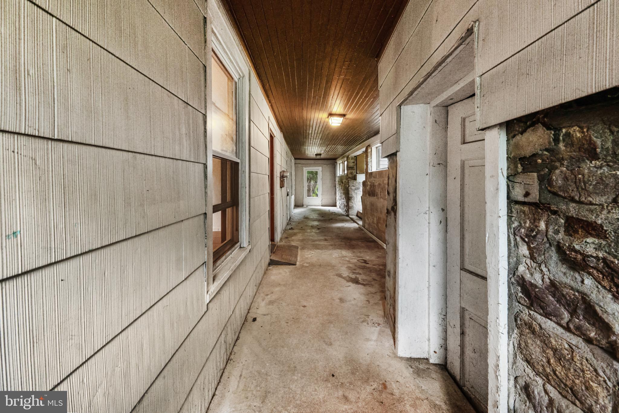 108 Poplar Road Fleetwood, PA 19522 - Photo 9 of 46 Mudroom