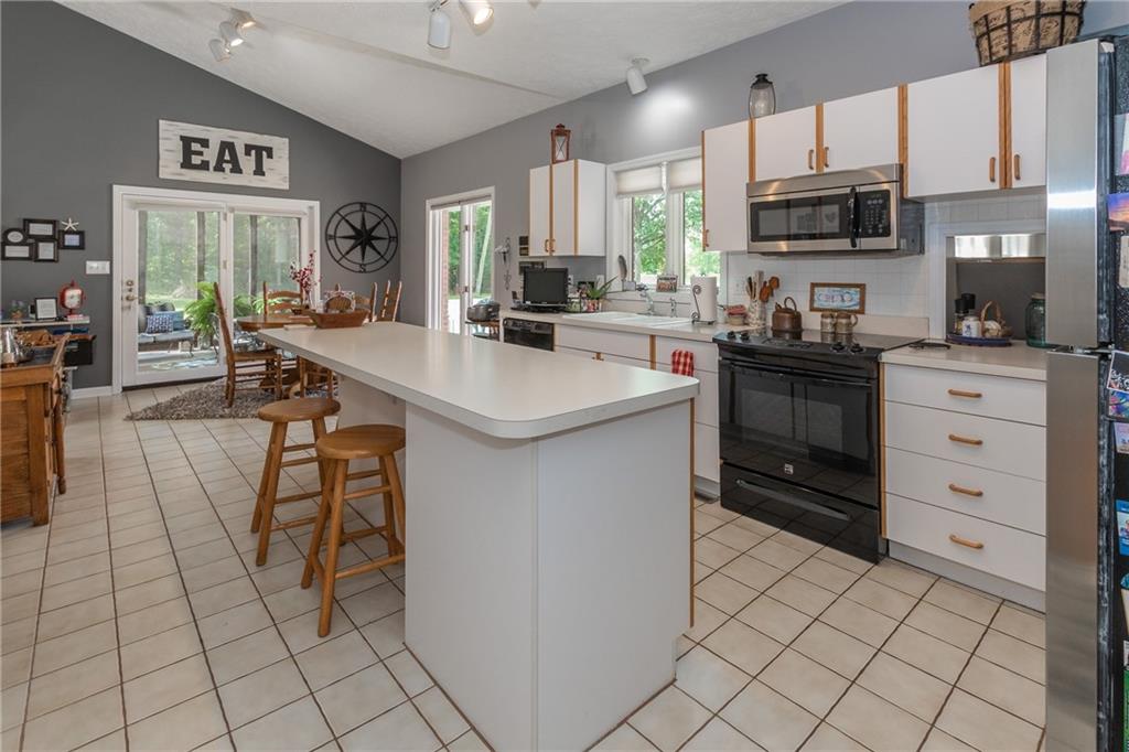 8839 Flynn Road Indianapolis, IN 46113 - Photo 13 of 35