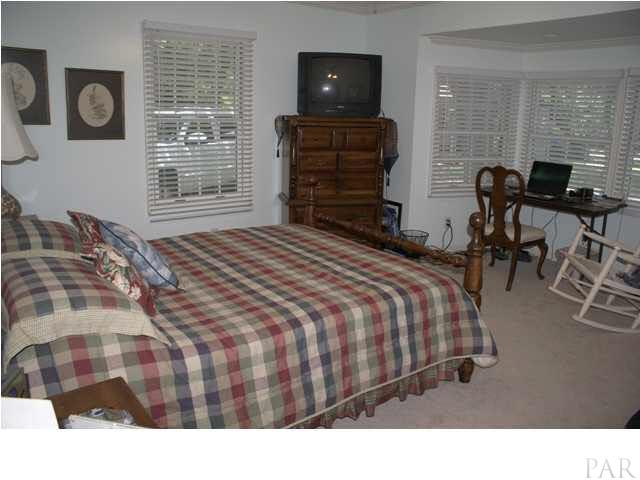 14925 Innerarity Point Road Pensacola, FL 32507 - Photo 18 of 23 Guest room