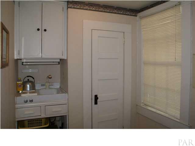14925 Innerarity Point Road Pensacola, FL 32507 - Photo 23 of 23 Guest cottage kitchenette