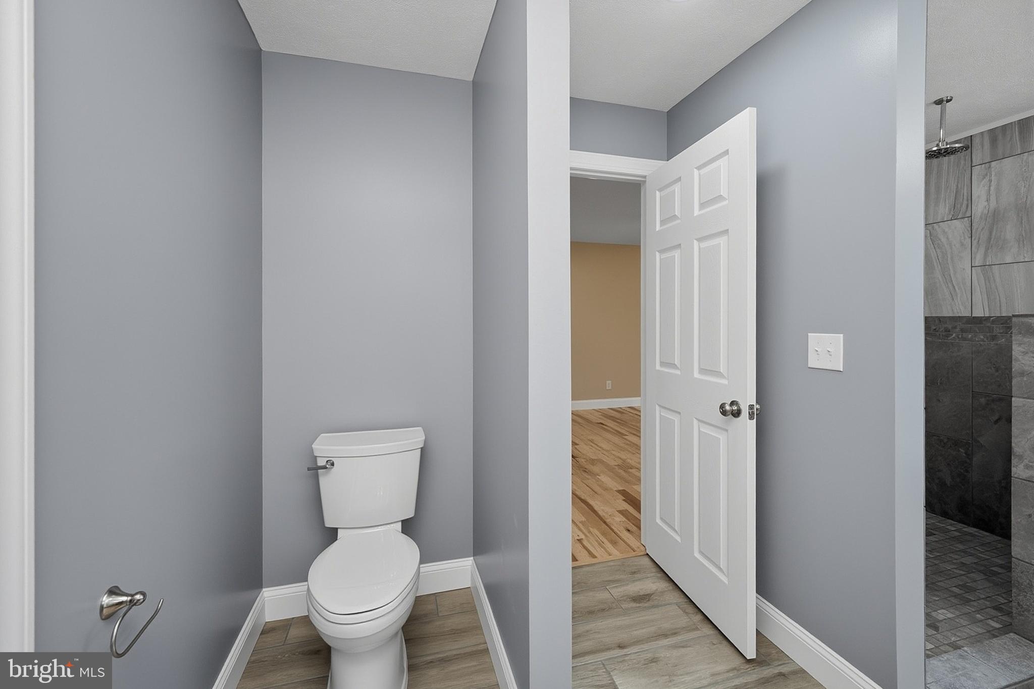 114 Dripping Spring Road Morgantown, WV 26508 - Photo 67 of 88 Primary Bath