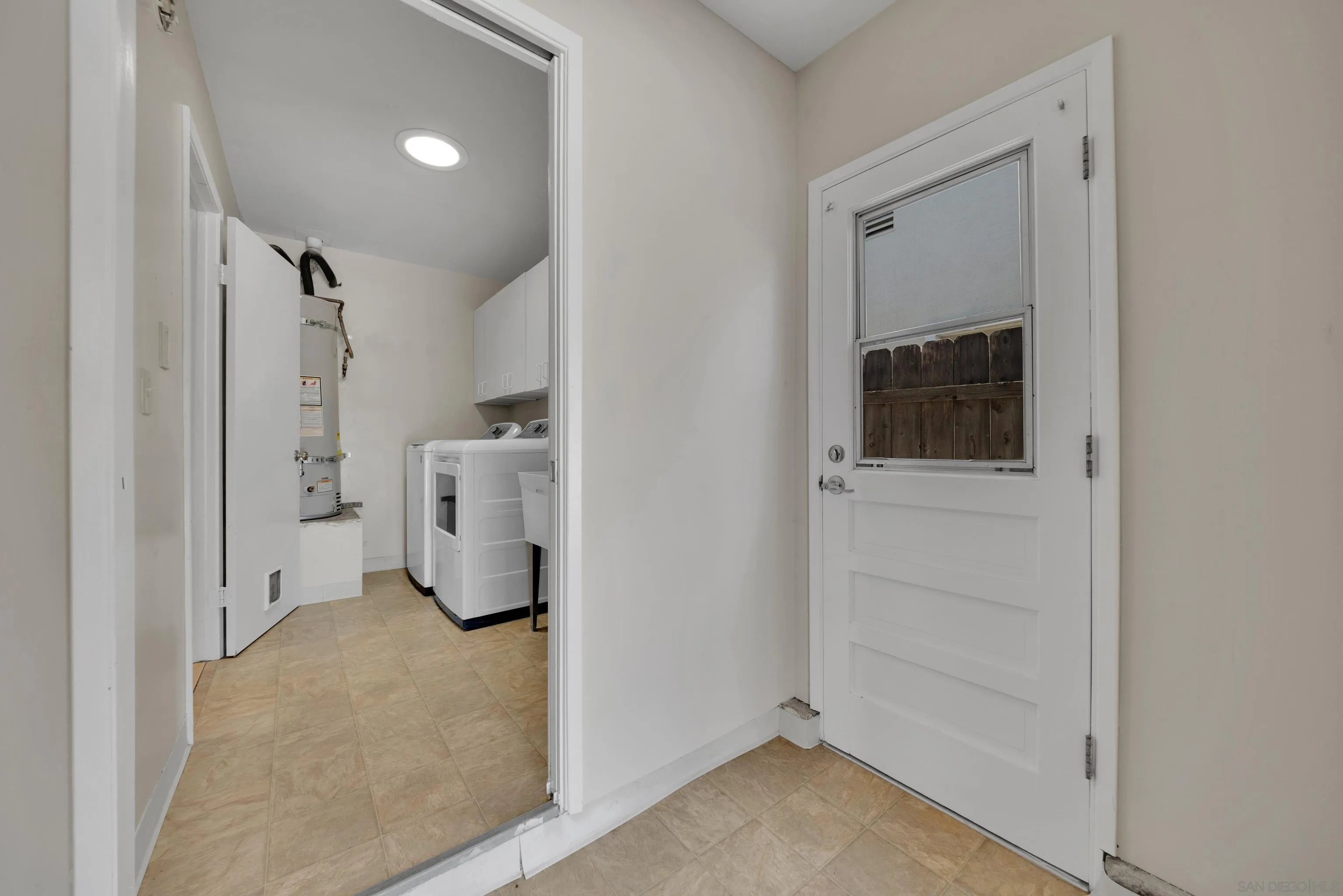 13710 Ahwahnee Way Poway, CA 92064 - Photo 43 of 43 a view of empty room