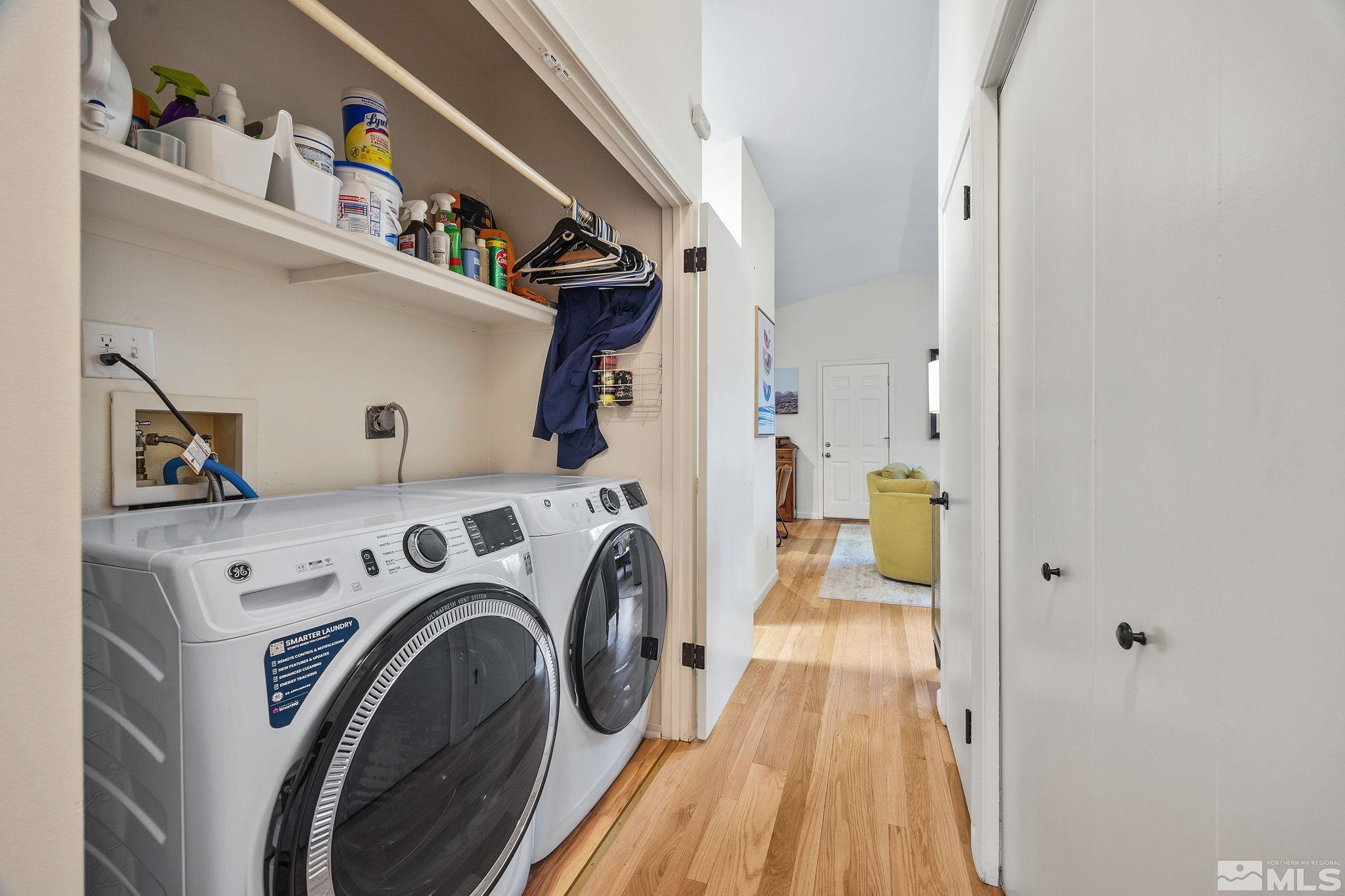 115 Stonecrest Drive Verdi, NV 89439 - Photo 26 of 28 a utility room with dryer and washer