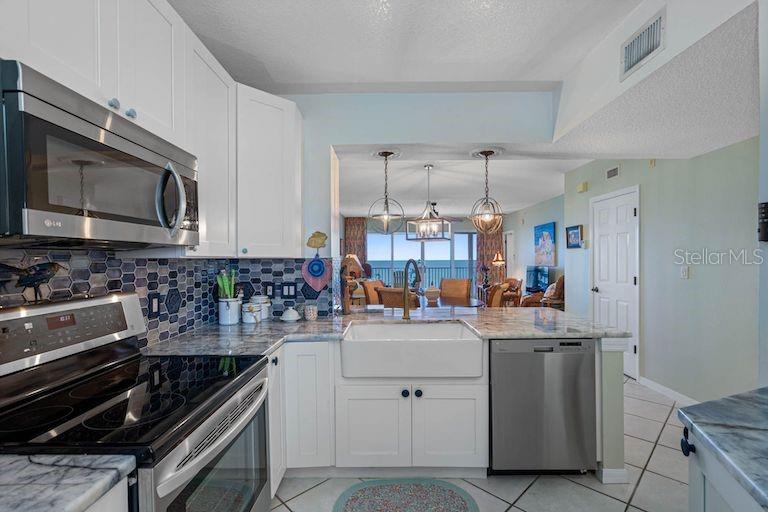 16550 Gulf Boulevard, Unit 545 North Redington Beach, FL 33708 - Photo 9 of 64
