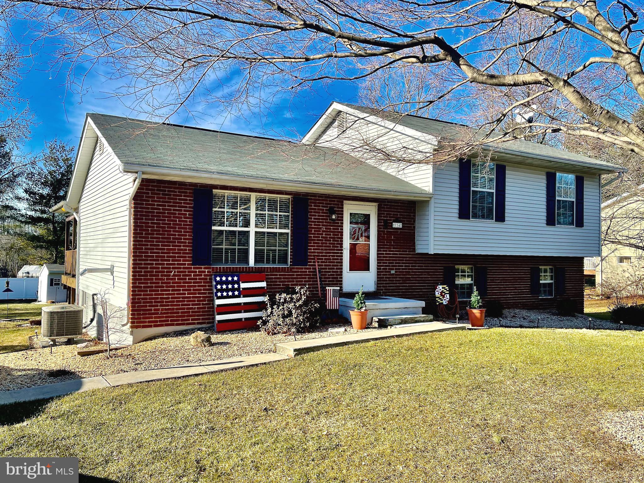 734 North Houcksville Road Hampstead, MD 21074 - Photo 1 of 29 734 Houcksville Road
