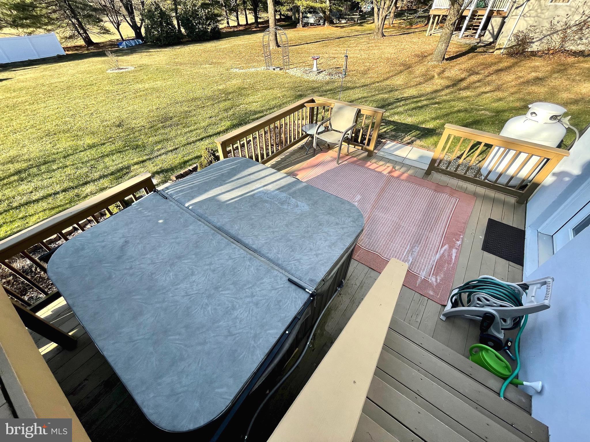 734 North Houcksville Road Hampstead, MD 21074 - Photo 22 of 29 Hot tub stays!