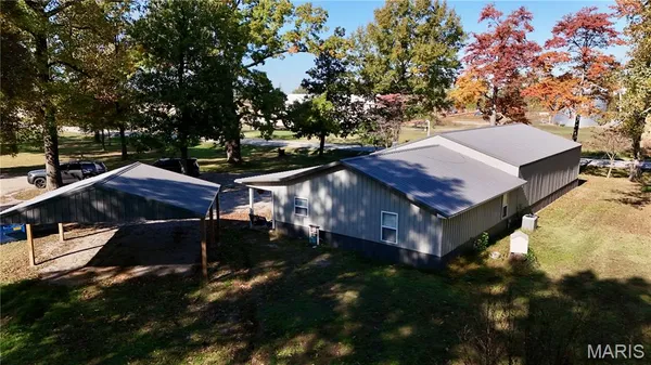 $380,000 | 20830 Highway 142, Neelyville, MO 63954