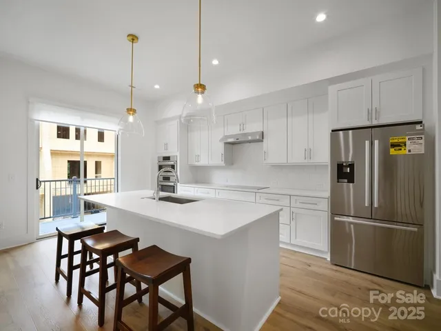 $803,000 | 2534 Park Rose Lane, Unit 11, Charlotte, NC 28204