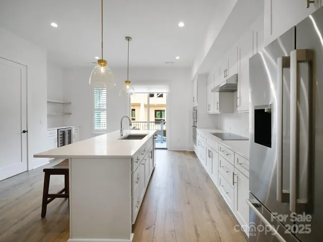 $803,000 | 2534 Park Rose Lane, Unit 11, Charlotte, NC 28204