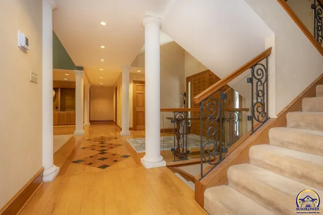 $795,000 | 2859 Southwest MacVicar Avenue, Topeka, KS 66611