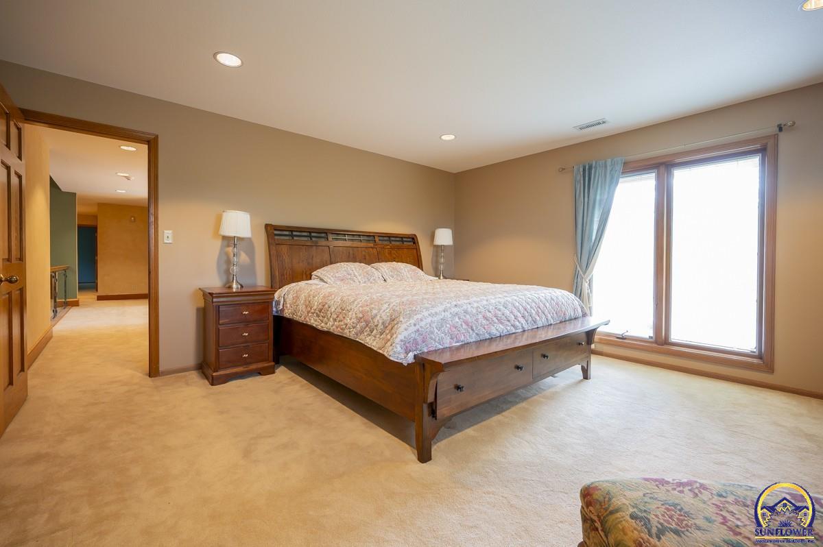 2859 Southwest MacVicar Avenue Topeka, KS 66611 - Photo 22 of 54