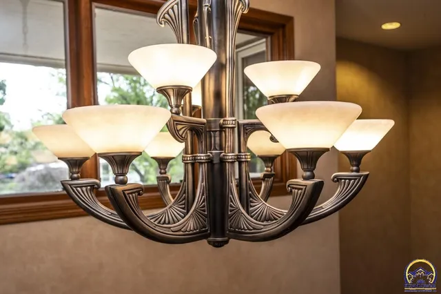 $795,000 | 2859 Southwest MacVicar Avenue, Topeka, KS 66611