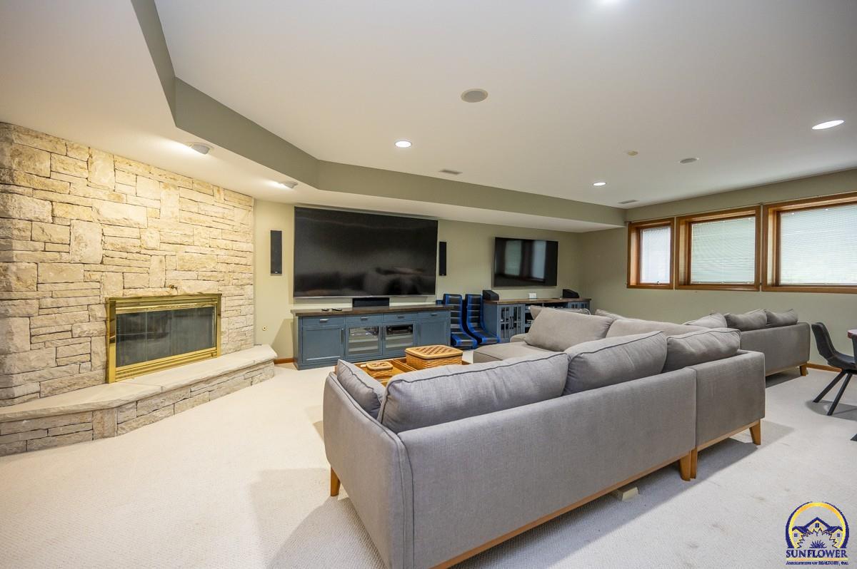 2859 Southwest MacVicar Avenue Topeka, KS 66611 - Photo 34 of 54