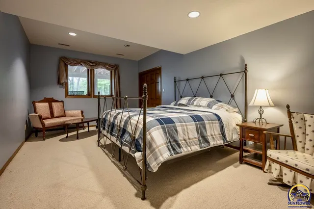 $795,000 | 2859 Southwest MacVicar Avenue, Topeka, KS 66611