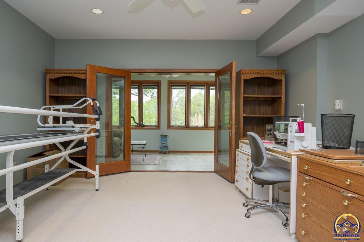 2859 Southwest MacVicar Avenue Topeka, KS 66611 - Photo 39 of 54