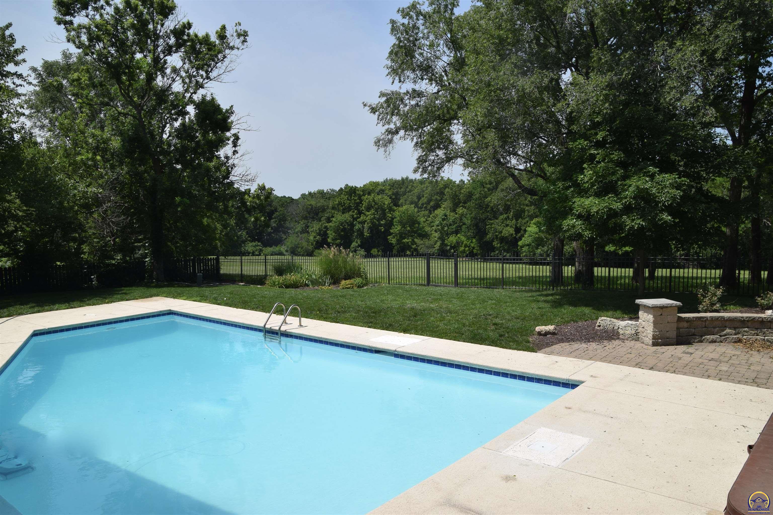 2859 Southwest MacVicar Avenue Topeka, KS 66611 - Photo 54 of 54