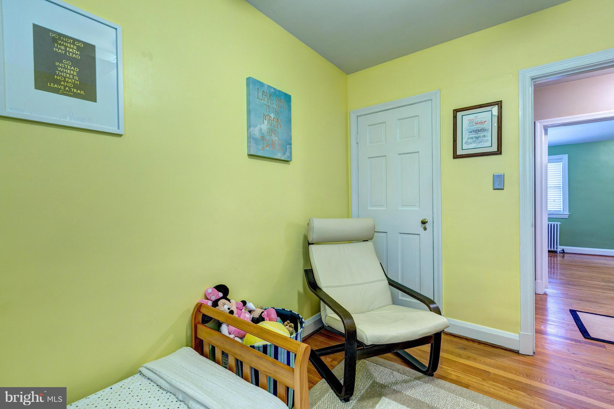 404 Croydon Road Baltimore, MD 21212 - Photo 21 of 30 Cozy Bedroom